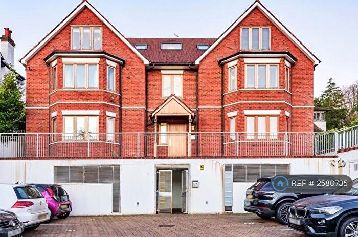 2 Bedroom Flat To Rent In Plough Lane, Purley, CR8