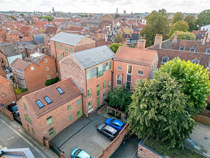 2 Bedroom Flat For Sale In The Old Brewery, Ogleforth, York, YO1
