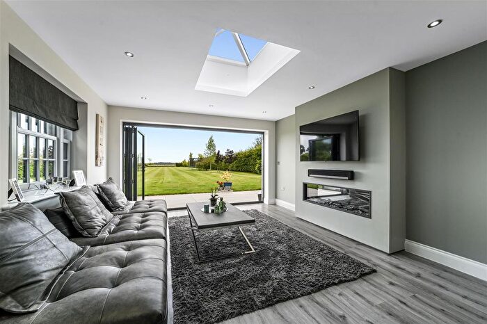4 Bedroom Detached House For Sale In Glebe Place, Tendring, Clacton-On-Sea, CO16