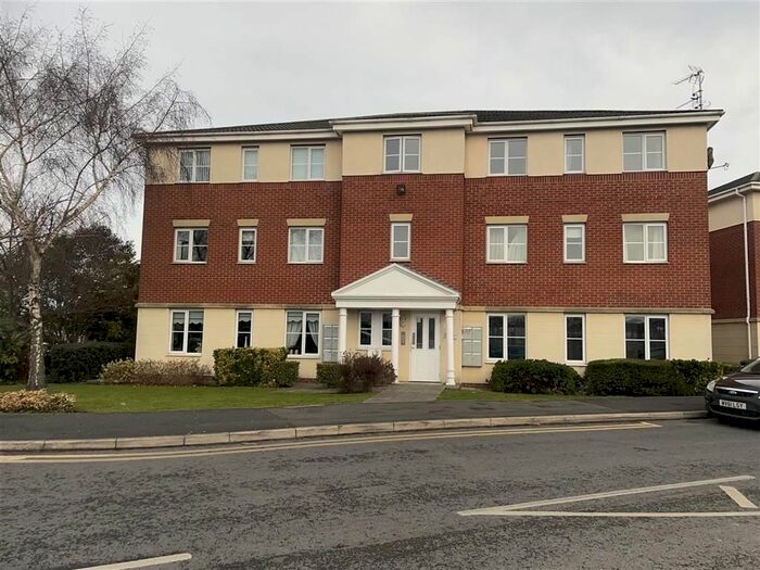 2 Bedroom Flat For Sale In Foundry Lane, Widnes, WA8