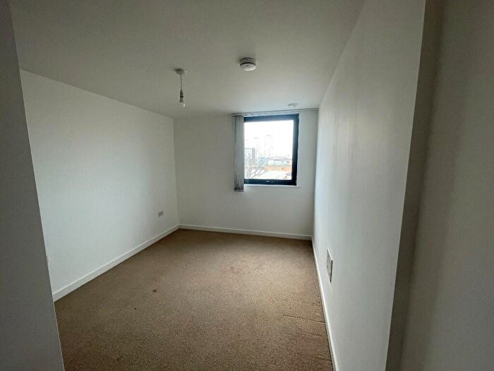2 Bedroom Apartment To Rent In Verney Road, London, SE16