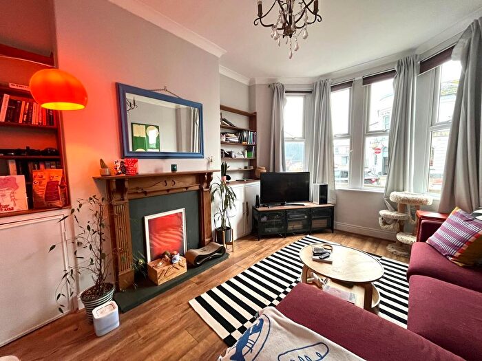 2 Bedroom Flat To Rent In Cathedral Road, Cardiff, CF11