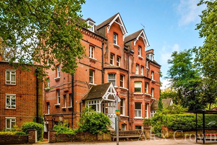 3 Bedroom Flat To Rent In Fitzjohns Avenue, Hampstead, NW3