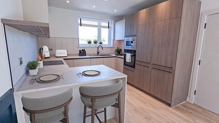 3 Bedroom Property For Sale In Bronze Walk, Erith, DA8
