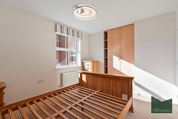 2 Bedroom Flat To Rent In Coppetts Road, Muswell Hill, N10
