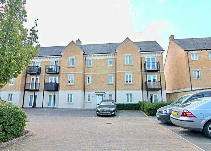2 Bedroom Flat To Rent In Harvester Court, Poppy Terrace, Carterton, OX18