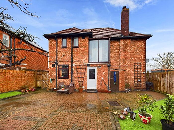 3 Bedroom Detached House For Sale In Bloomfield Road, Gloucester, Gloucestershire, GL1