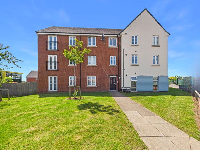 2 Bedroom Flat For Sale In Constantine Drive, Stanground South, PE2
