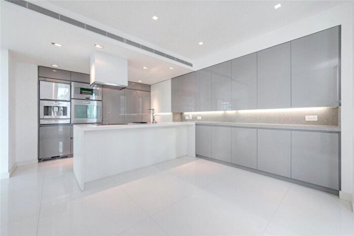 2 Bedroom Flat To Rent In Pan Peninsula Square, Millwall, E14