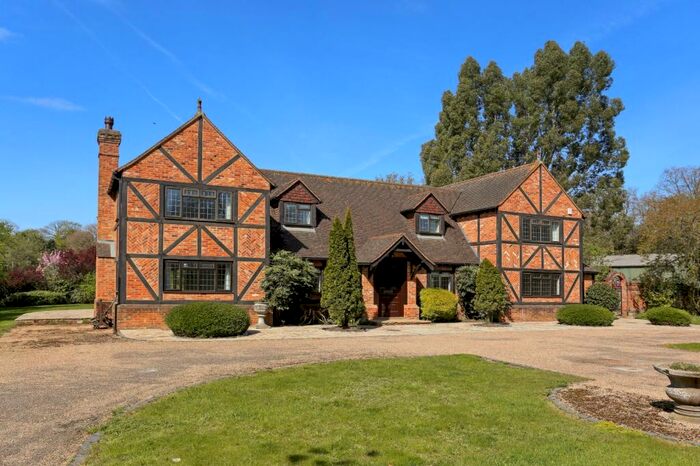 4 Bedroom Detached House To Rent In St. Georges Lane, Ascot, SL5