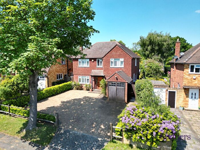 5 Bedroom Detached House To Rent In Liberty Rise, Rowtown, Surrey, KT15