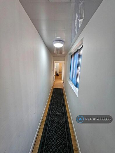 4 Bedroom Semi Detached House To Rent In Upperthorpe Road, Sheffield, S6