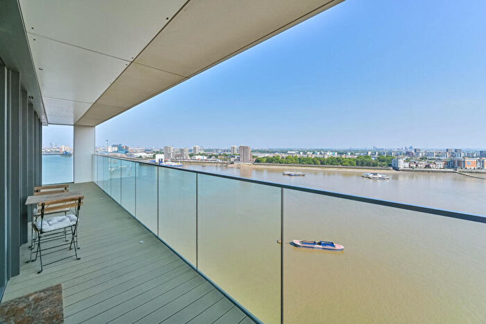 2 Bedroom Flat For Sale In Hampton Apartments, Woolwich, London, SE18