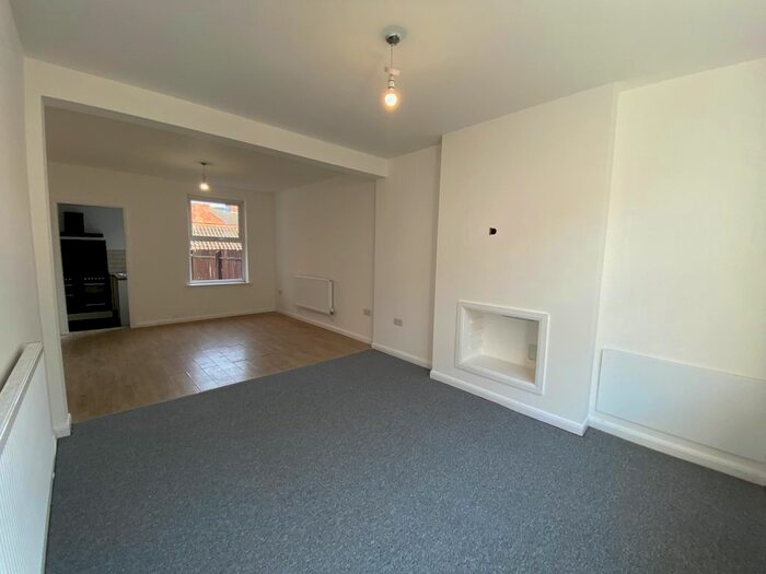 3 Bedroom Property To Rent In Granville Street, Kettering, NN16