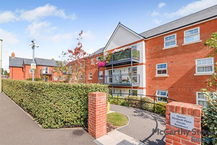 1 Bedroom Apartment For Sale In Queen Elizabeth Place, Orchard Lane, Alton, GU34