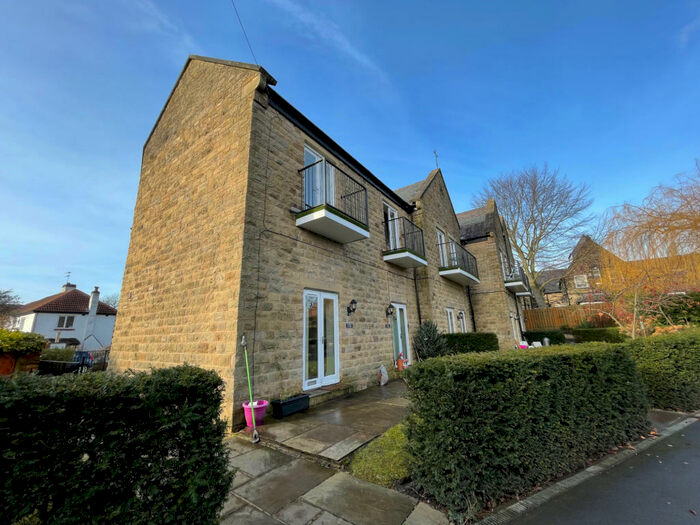 2 Bedroom Cottage To Rent In Sandfield House, Sandfield Avenue, Leeds, West Yorkshire, LS6