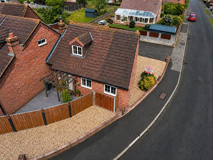 3 Bedroom Bungalow For Sale In Rosewood Avenue, Burnham-On-Sea, TA8