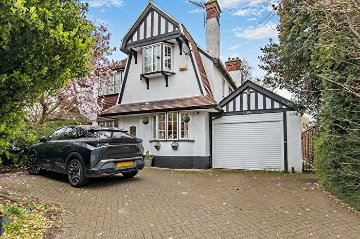 5 Bedroom Detached House For Sale In Norwich Road, Ipswich, IP1