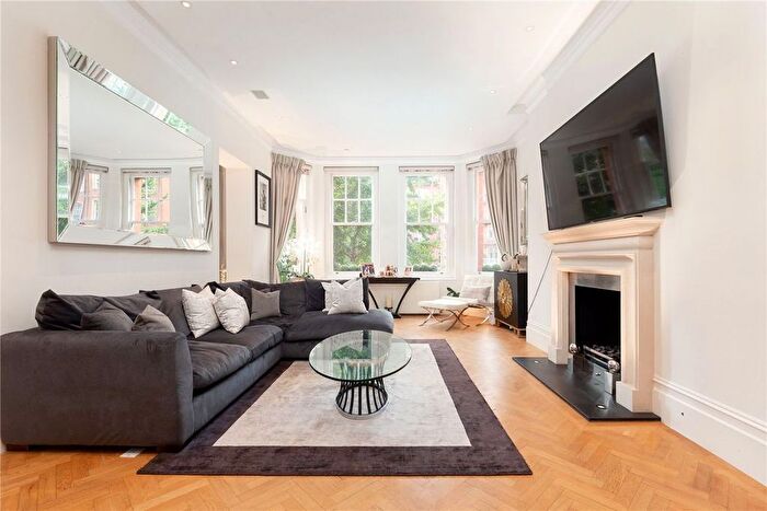 3 Bedroom Flat To Rent In Oakwood Court, Holland Park, W14
