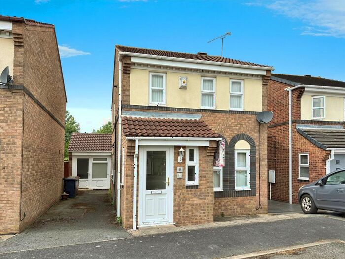 3 Bedroom Detached House To Rent In Walnut Close, Newhall, Swadlincote, South Derbyshire, DE11