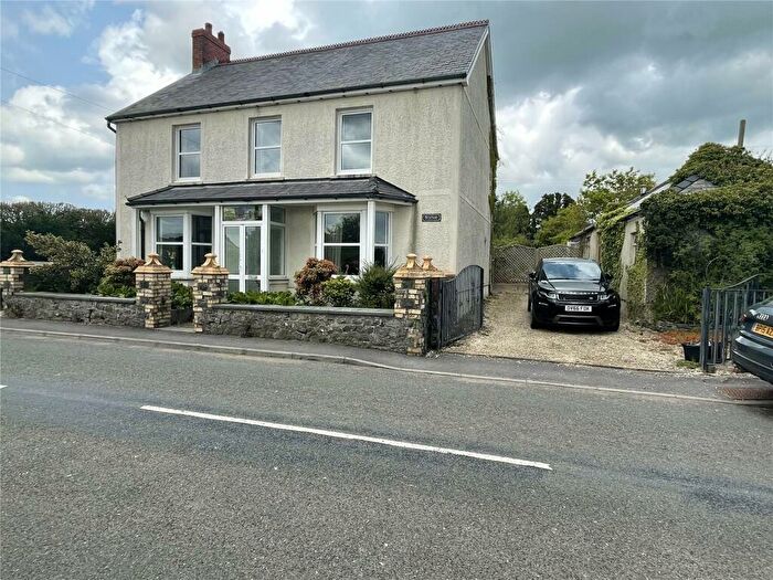 4 Bedroom Detached House For Sale In St Clears, Carmarthen, SA33