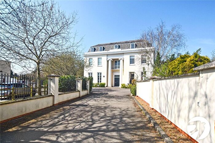 2 Bedroom Flat To Rent In Calvert Drive, Bexley Park, Kent, DA2