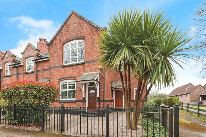 3 Bedroom End Of Terrace House For Sale In Water Orton Lane, Minworth, Sutton Coldfield, B76