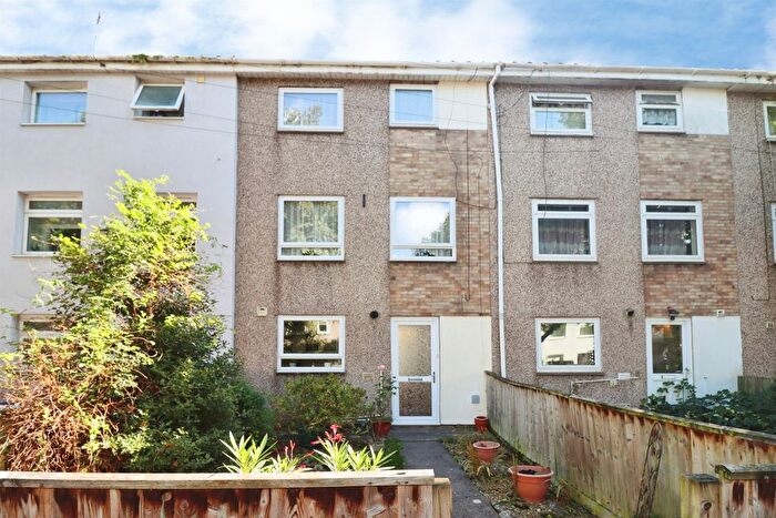3 Bedroom Terraced House For Sale In Shaw Close, Bristol, BS5