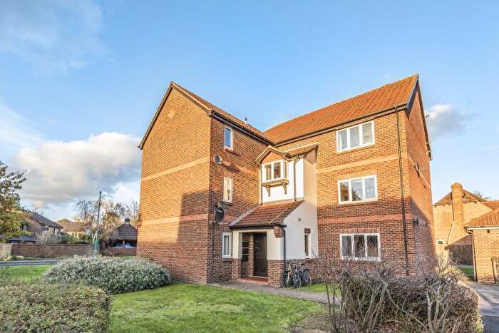 2 Bedroom Flat To Rent In Wensum Drive, Didcot, OX11