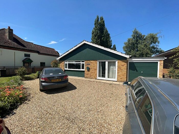 3 Bedroom Detached Bungalow For Sale In Pinstock Lane, Gedney, PE12