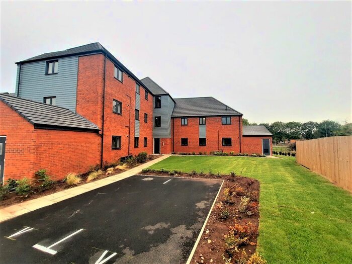 2 Bedroom Flat To Rent In Baker Way, Lichfield, WS14