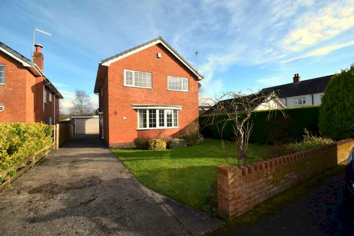 4 Bedroom Detached House To Rent In First Avenue, Clifton, PR4