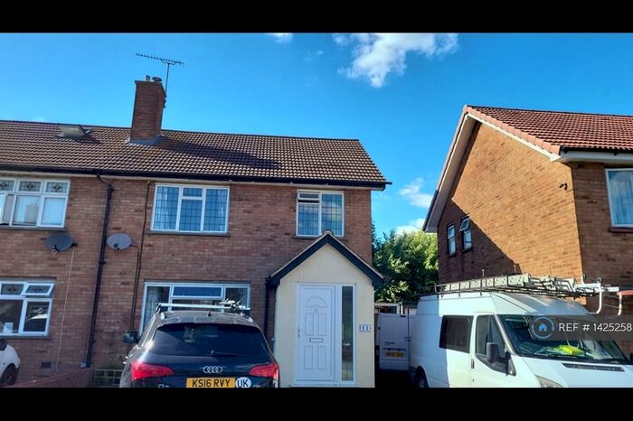 3 Bedroom Semi-Detached House To Rent In Durham Avenue, Romford, RM2