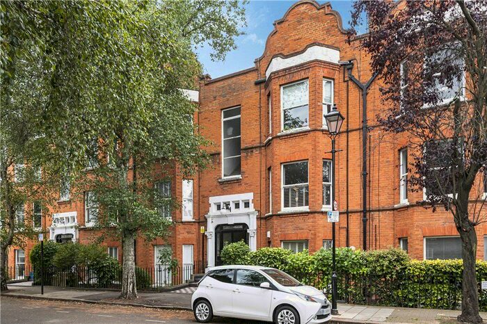 3 Bedroom Flat To Rent In Flanders Road, London, W4