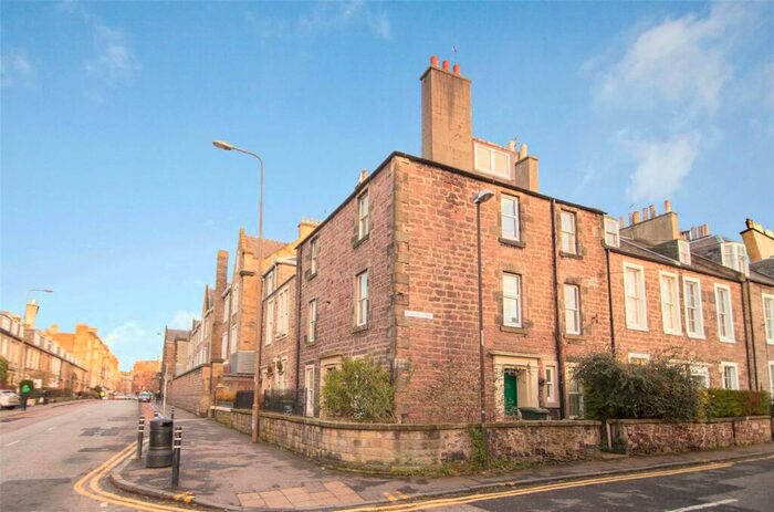 3 Bedroom Flat To Rent In () Gillespie Street, Edinburgh, EH3