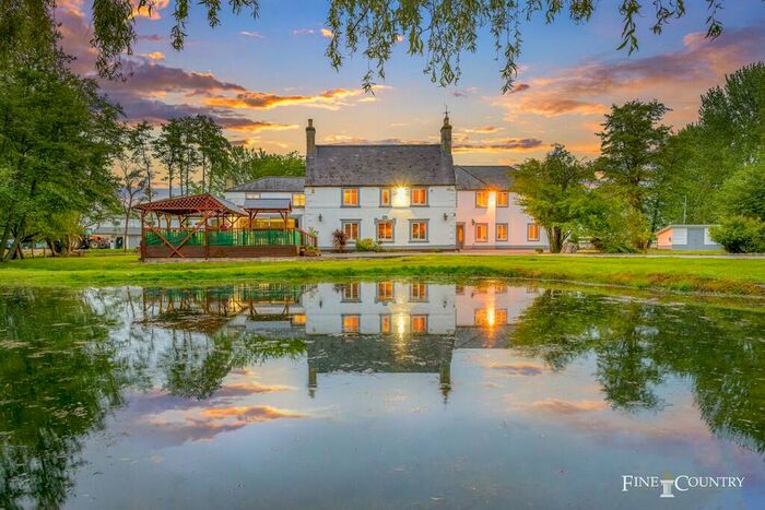 7 Bedroom Detached House For Sale In Braceborough, PE9