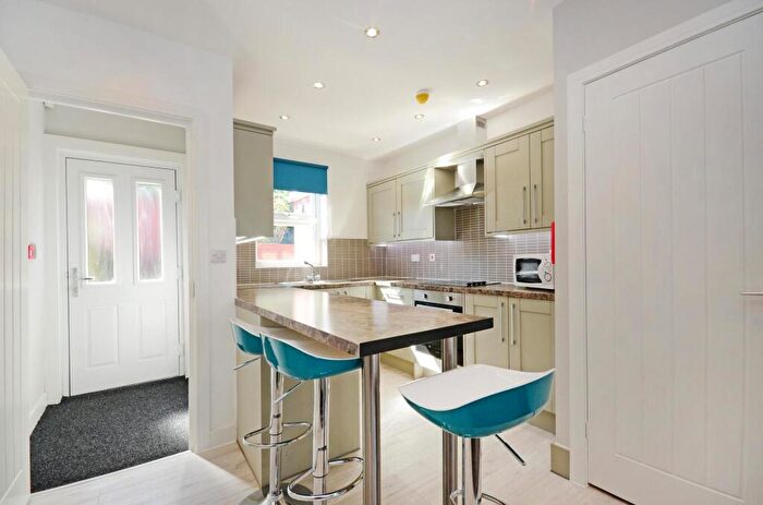 3 Bedroom House To Rent In Edmund Road, Sheffield, S2
