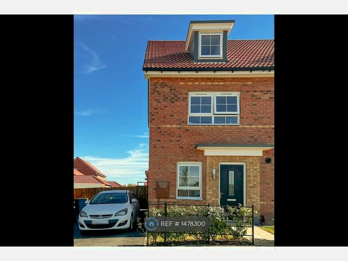 4 Bedroom Semi-Detached House To Rent In Len Pick Way, Bourne, PE10