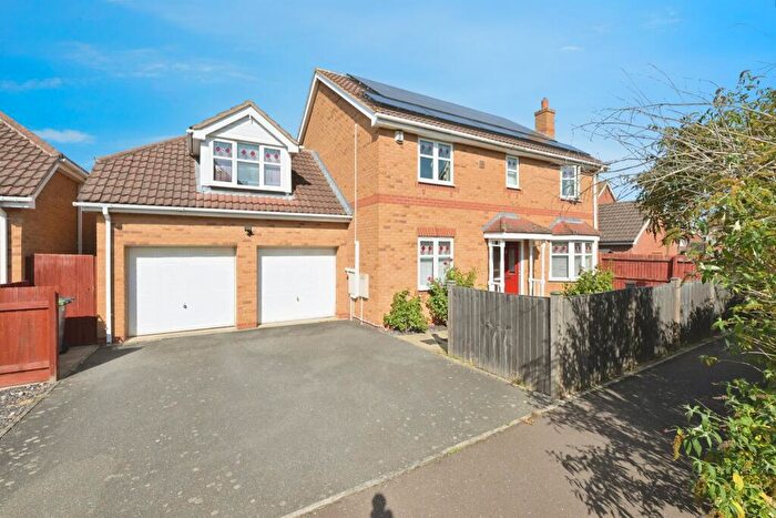 5 Bedroom Detached House For Sale In Stephenson Close, Yaxley, Peterborough, PE7