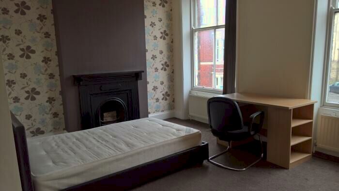 6 Bedroom House To Rent In Ribblesdale Preston, PR1