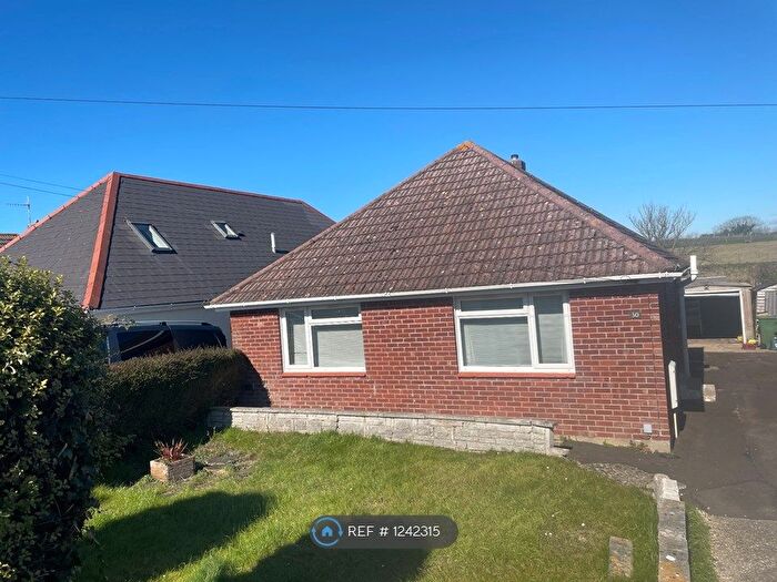 3 Bedroom Detached House To Rent In Grafton Avenue, Weymouth, DT4