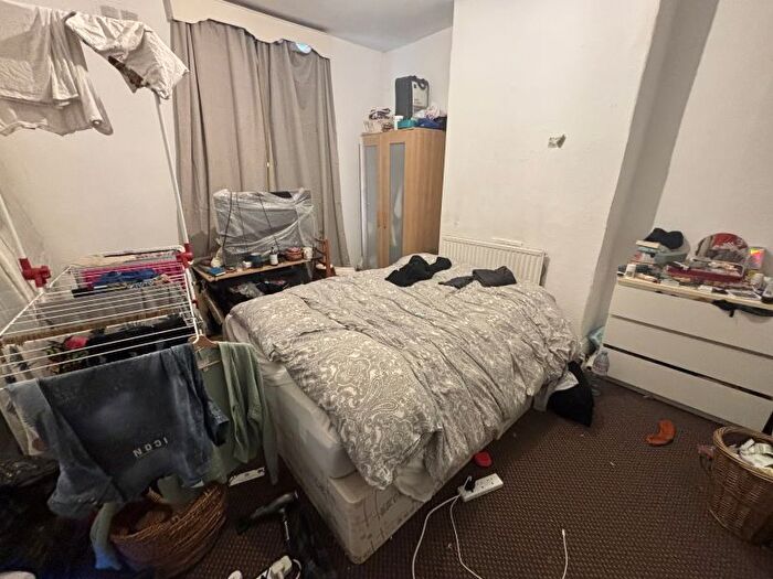 2 Bedroom Terraced House To Rent In Christopher Road, Woodhouse, Leeds, LS6