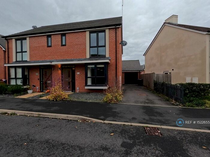 3 Bedroom Semi-Detached House To Rent In Fraser Drive, Bramshall, Uttoxeter, ST14