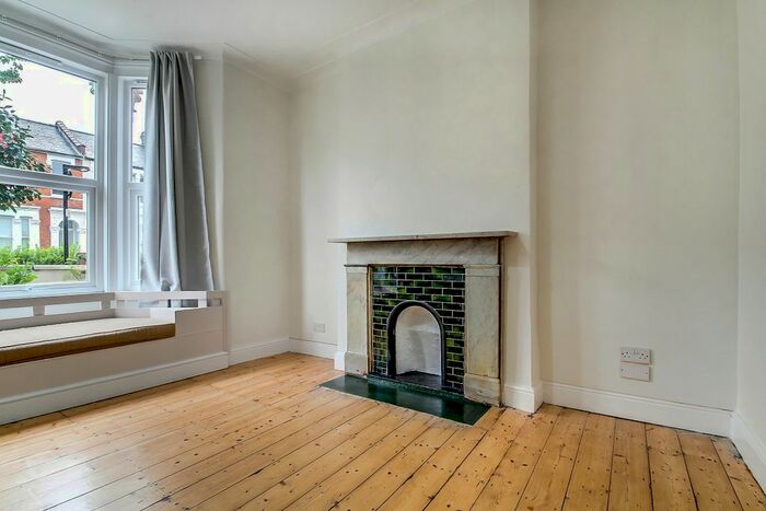1 Bedroom Flat To Rent In Lambton Road Gff, Archway, London, N19