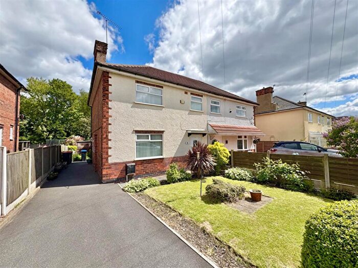 3 Bedroom Semi Detached House For Sale In Acacia Avenue, Kirkby-In-Ashfield, Nottingham, NG17