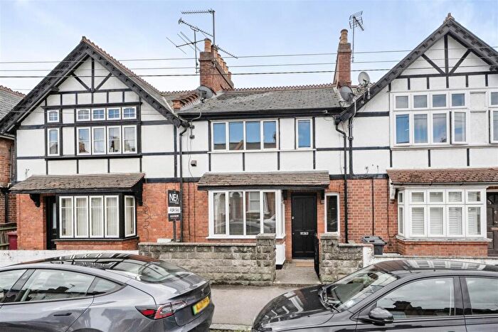 3 Bedroom Terraced House For Sale In Chester Street, Caversham, Reading, RG4