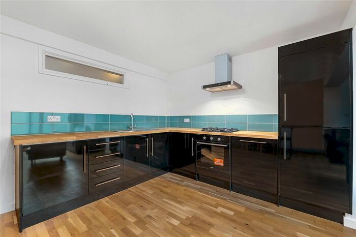 4 Bedroom Terraced House To Rent In Verran Road, Balham, London, SW12