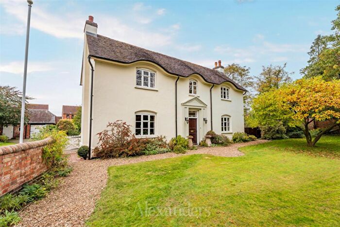 4 Bedroom Detached House For Sale In Shadows Lane, Congerstone, CV13