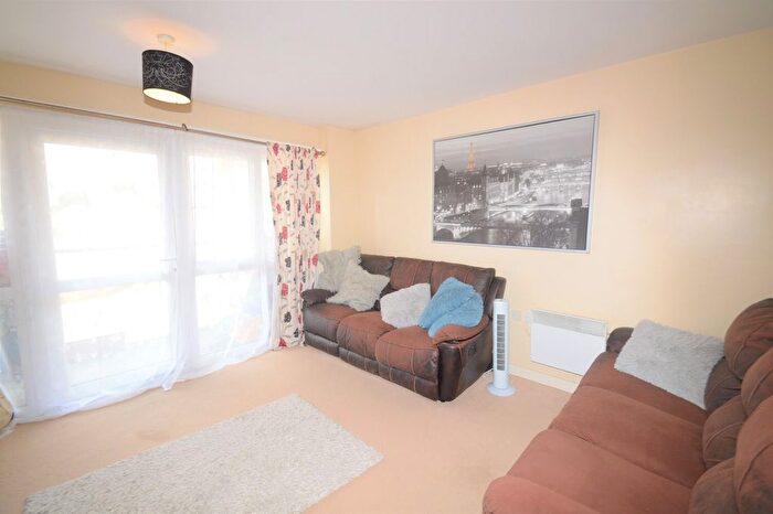 1 Bedroom Flat For Sale In Poplar Place, London, SE28