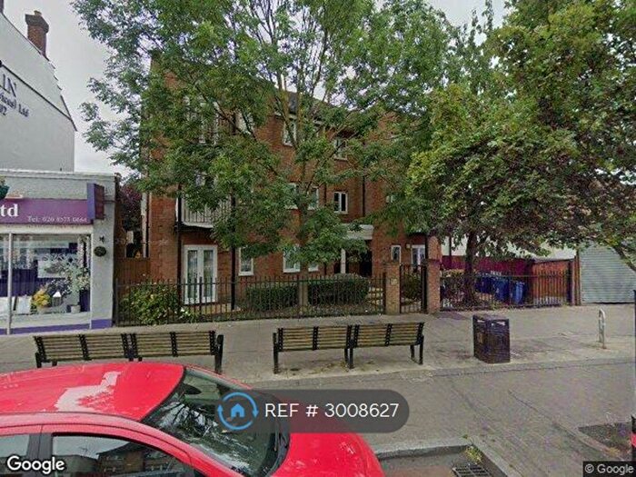 1 Bedroom Flat To Rent In Brotherhood Court, Hayes, UB3